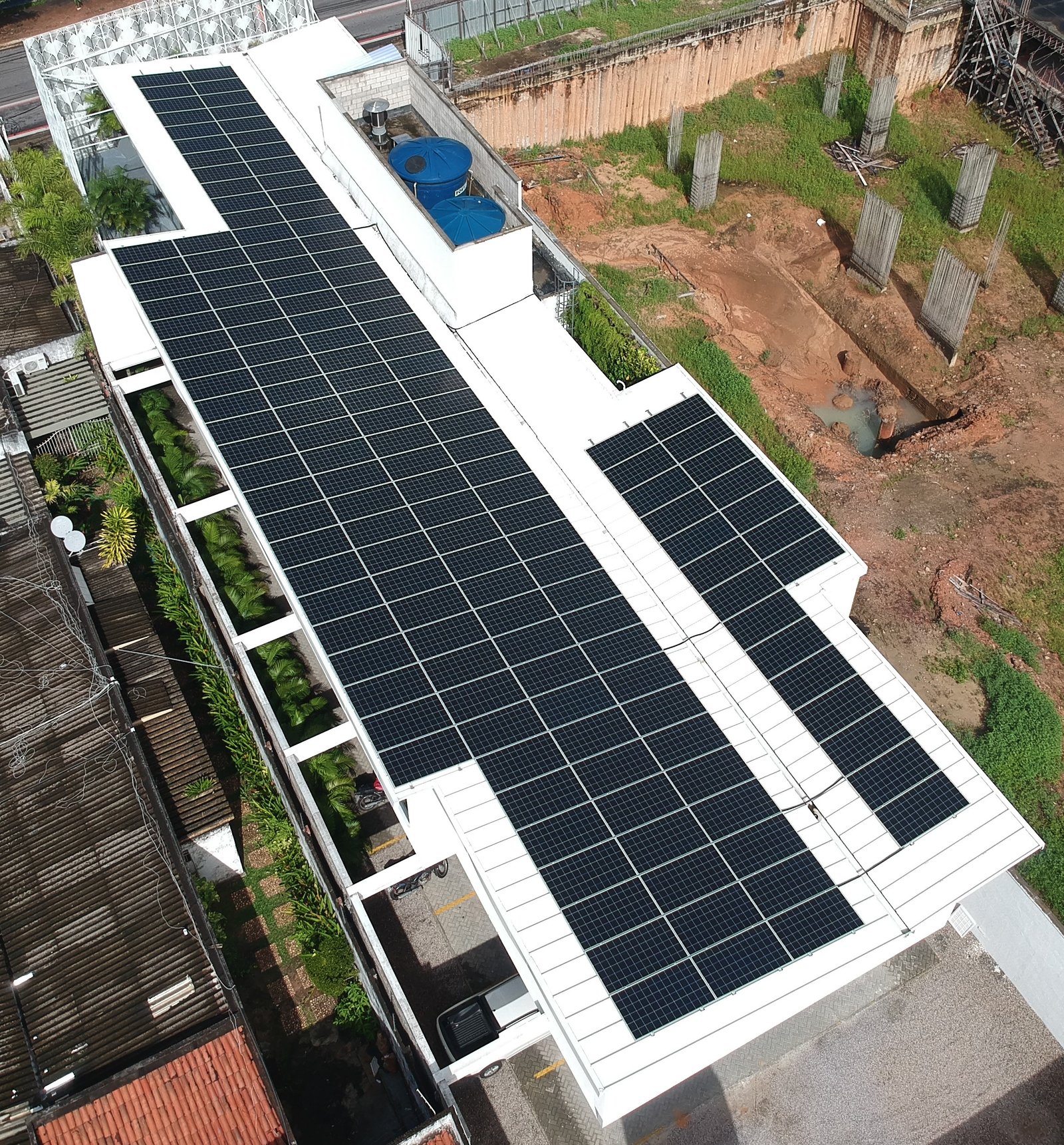 Sistema solar de 60 kWp instalado em Natal